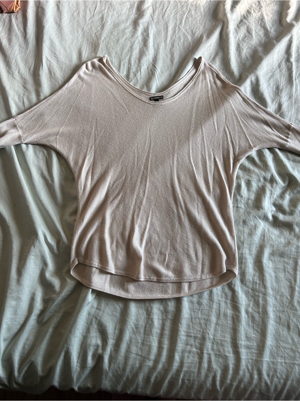 Express Light V-Neck Knit Top
